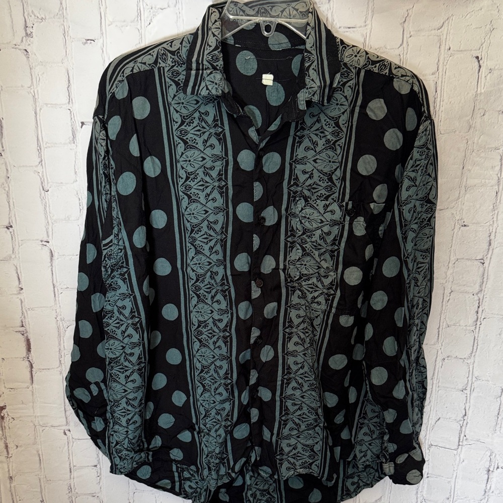 Black and Green Patterned Button-Up Shirt